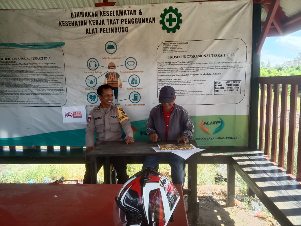 Bhabinkamtibmas Kamahedoga Gencar Sosialisasi Kamtibmas Menjelang Pilkada Merauke