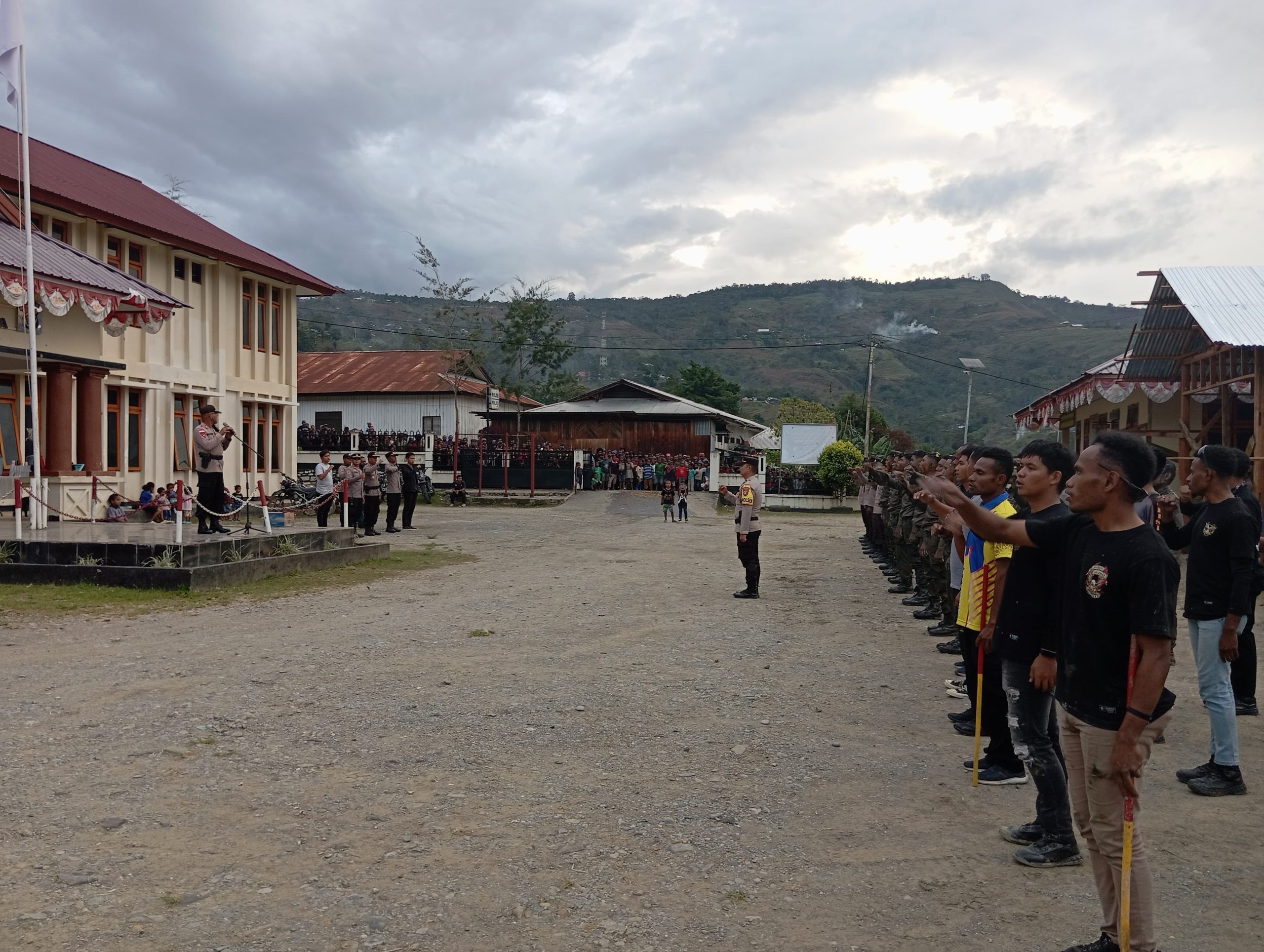 Wakapolres Tolikara Pimpin Upacara Penyambutan Bintara Remaja Angkatan 50