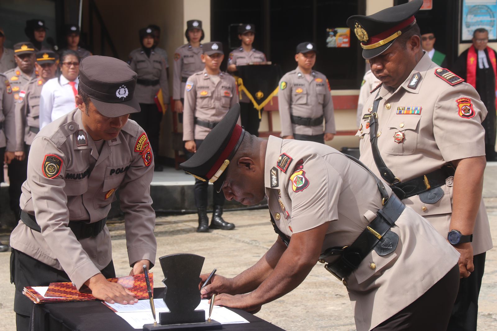 Jabat Kapolsek Heram, Iptu Ick “Utamakan Pelayanan Kepada Masyarakat”