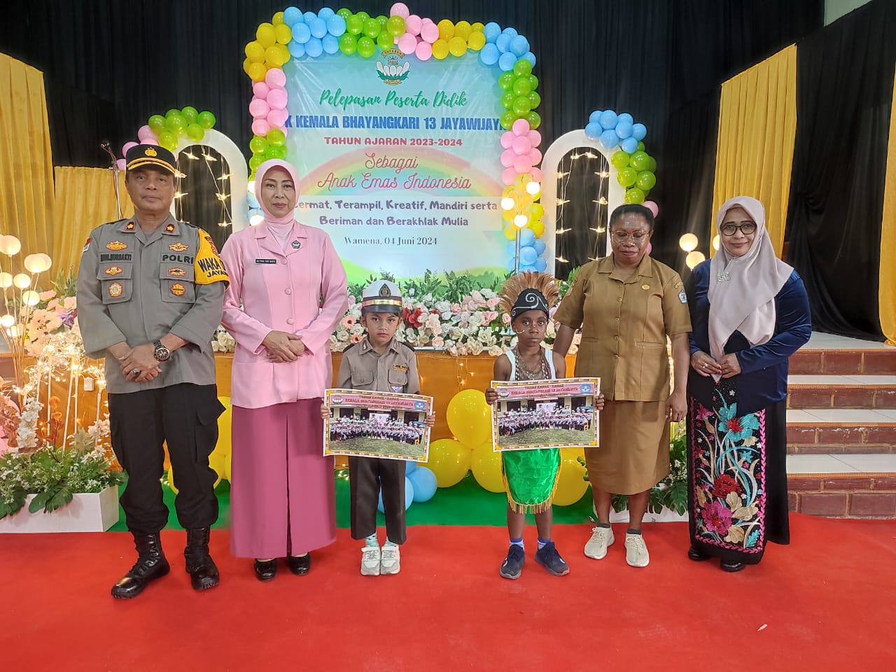 Wakapolres Jayawijaya Hadiri Pelepasan Peserta Didik TK Kemala Bhayangkari 13 Jayawijaya