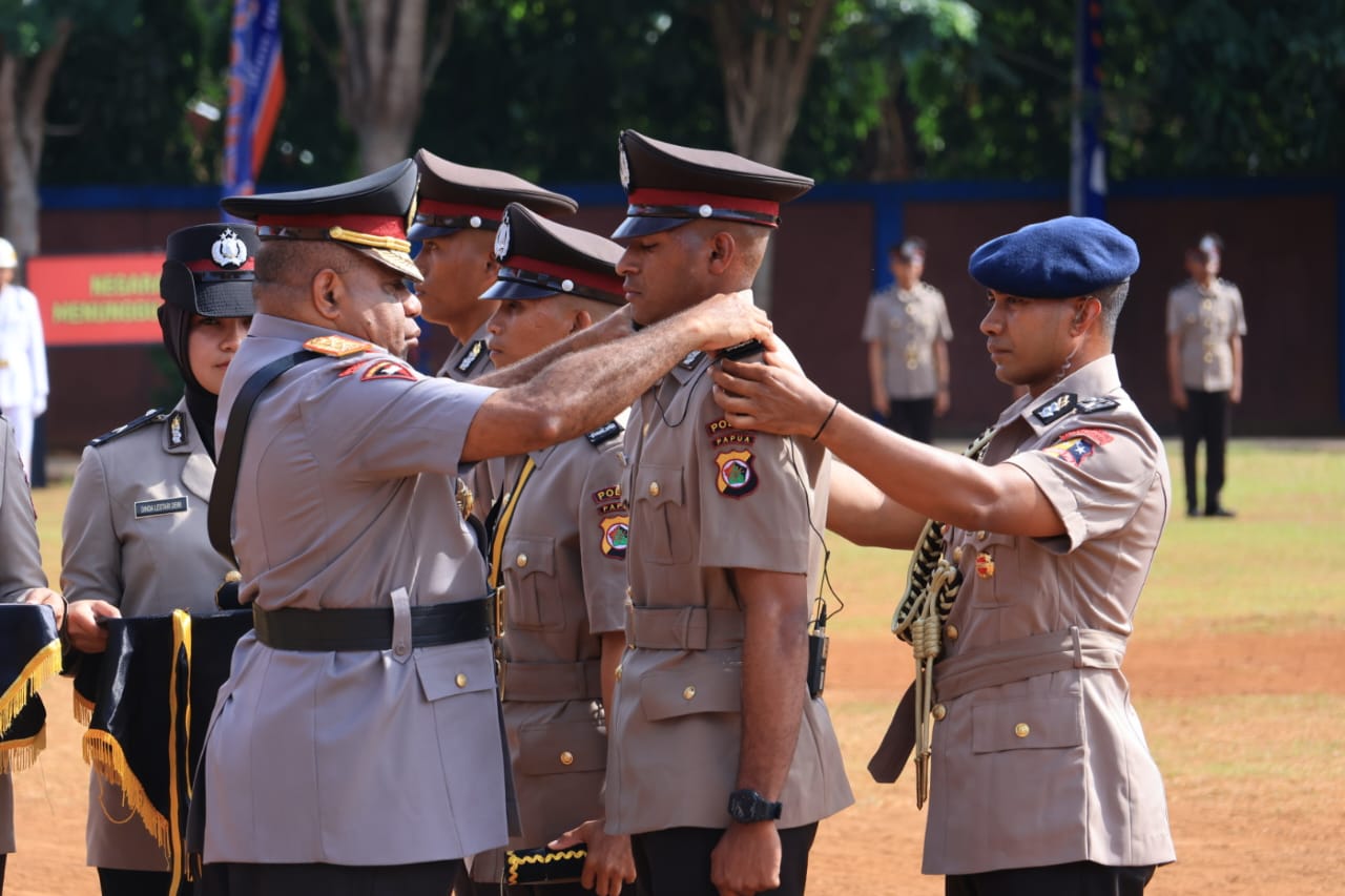 Kapolda Papua Pimpin Penutupan Diktukba Polri, 489 Siswa Polri Dilantik
