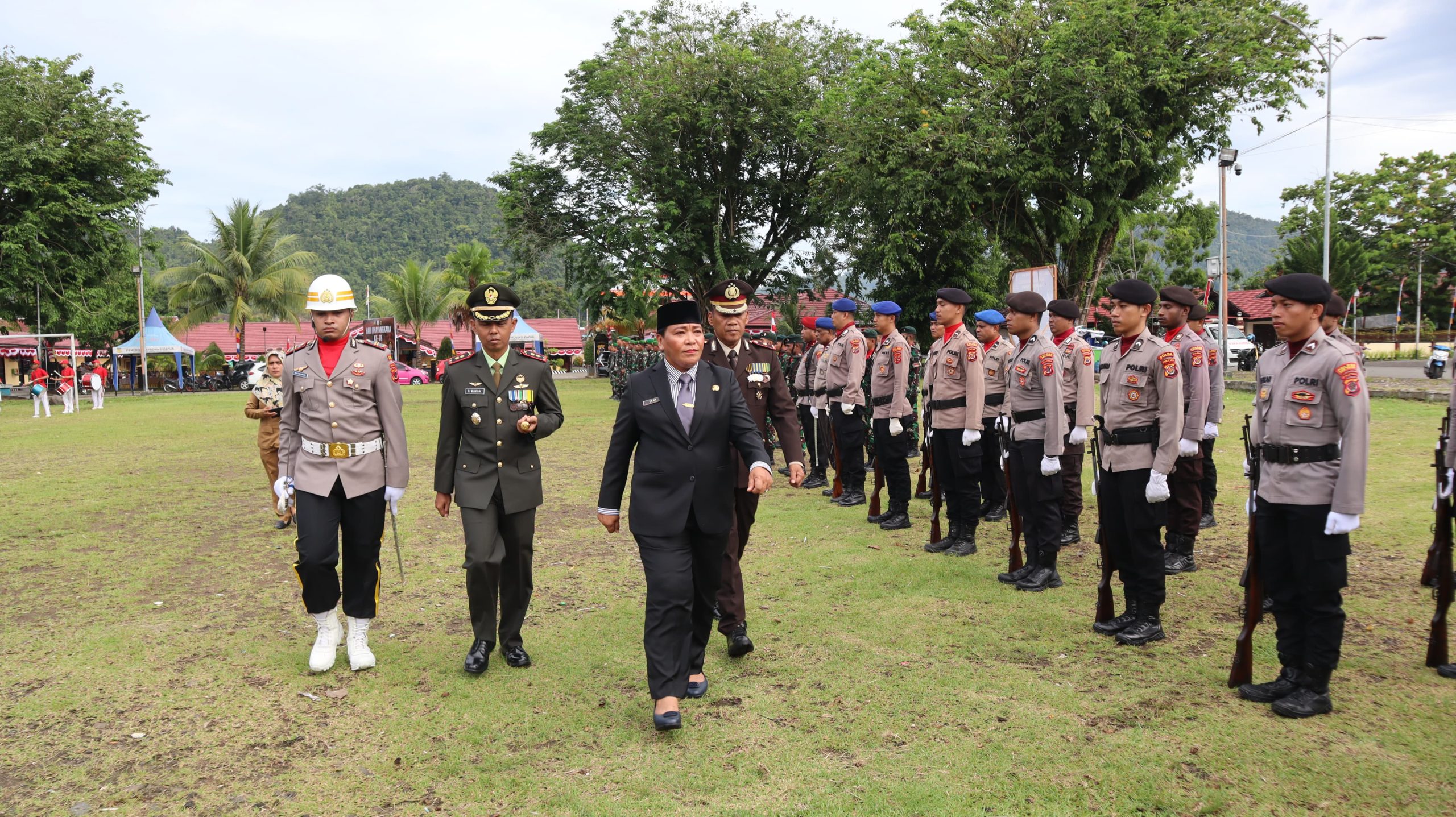 Peringatan HUT Bhayangkara ke-78 Tahun 2024, Polres Kepulauan Yapen Laksanakan Upacara