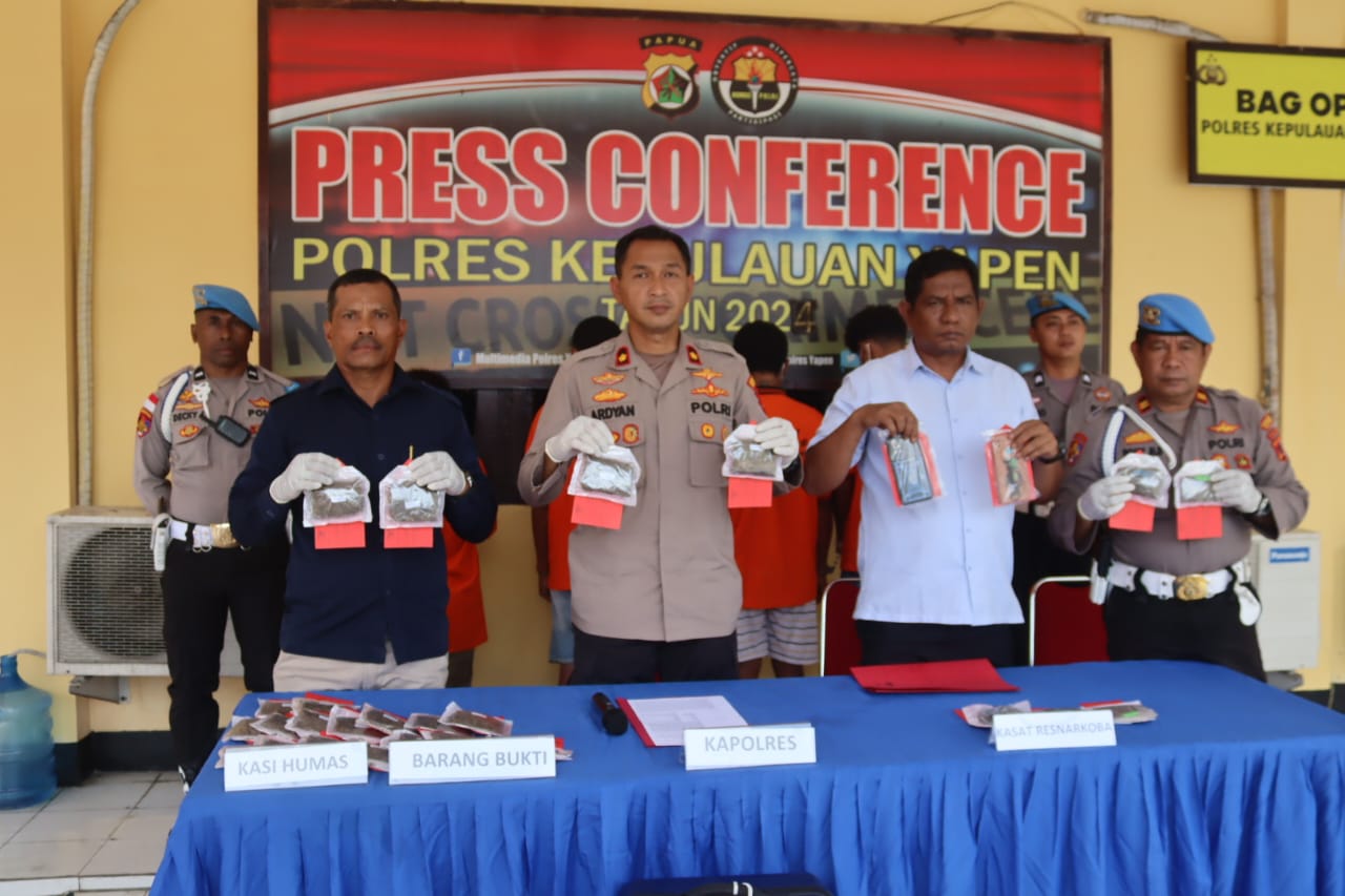 Polres Kepulauan Yapen Gelar Press Release Kasus Narkotika Jenis Ganja Dan Pencurian