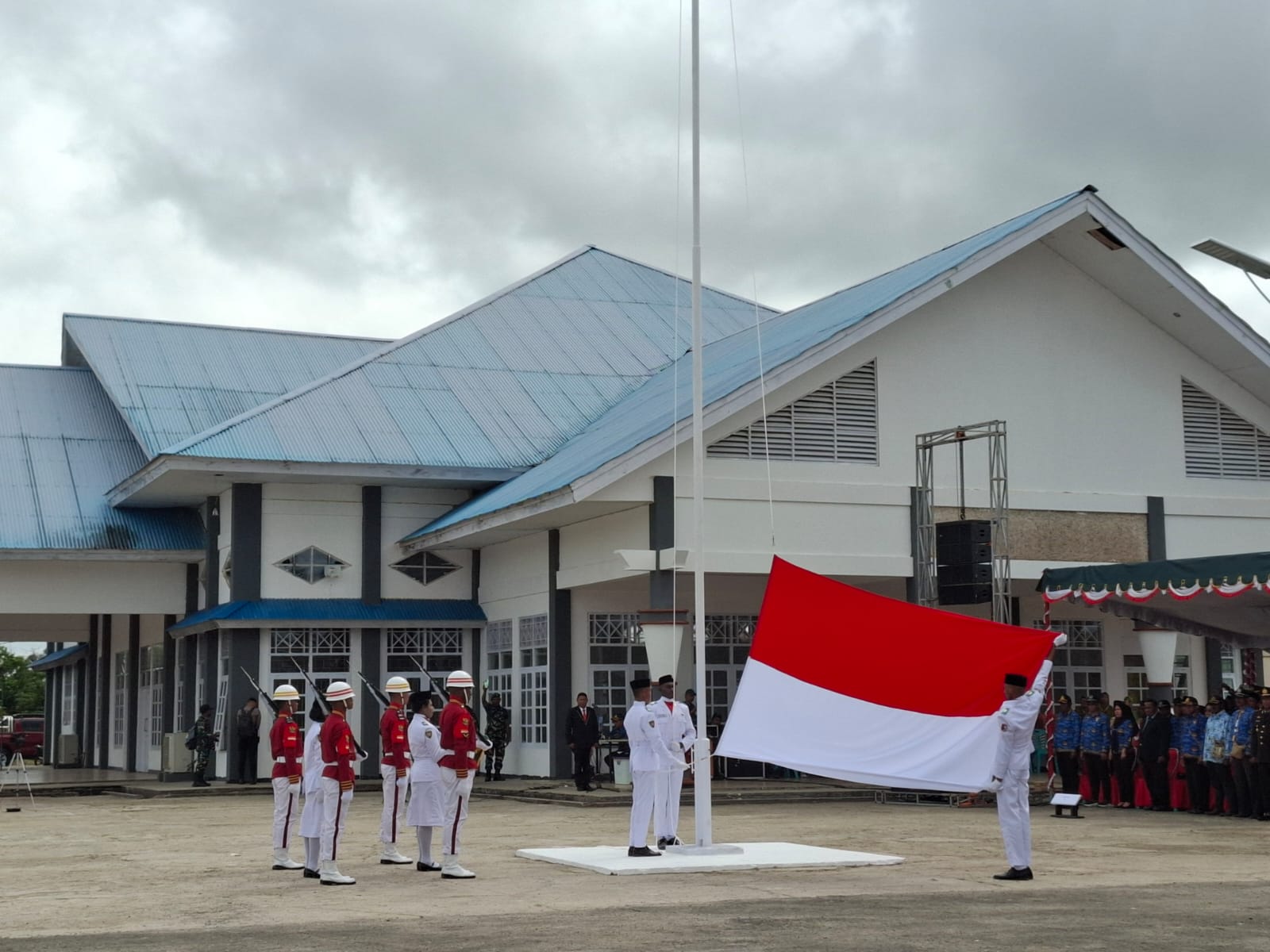 Kapolres Mappi Hadiri Upacara Peringatan Hari Kemerdekaan RI ke-79