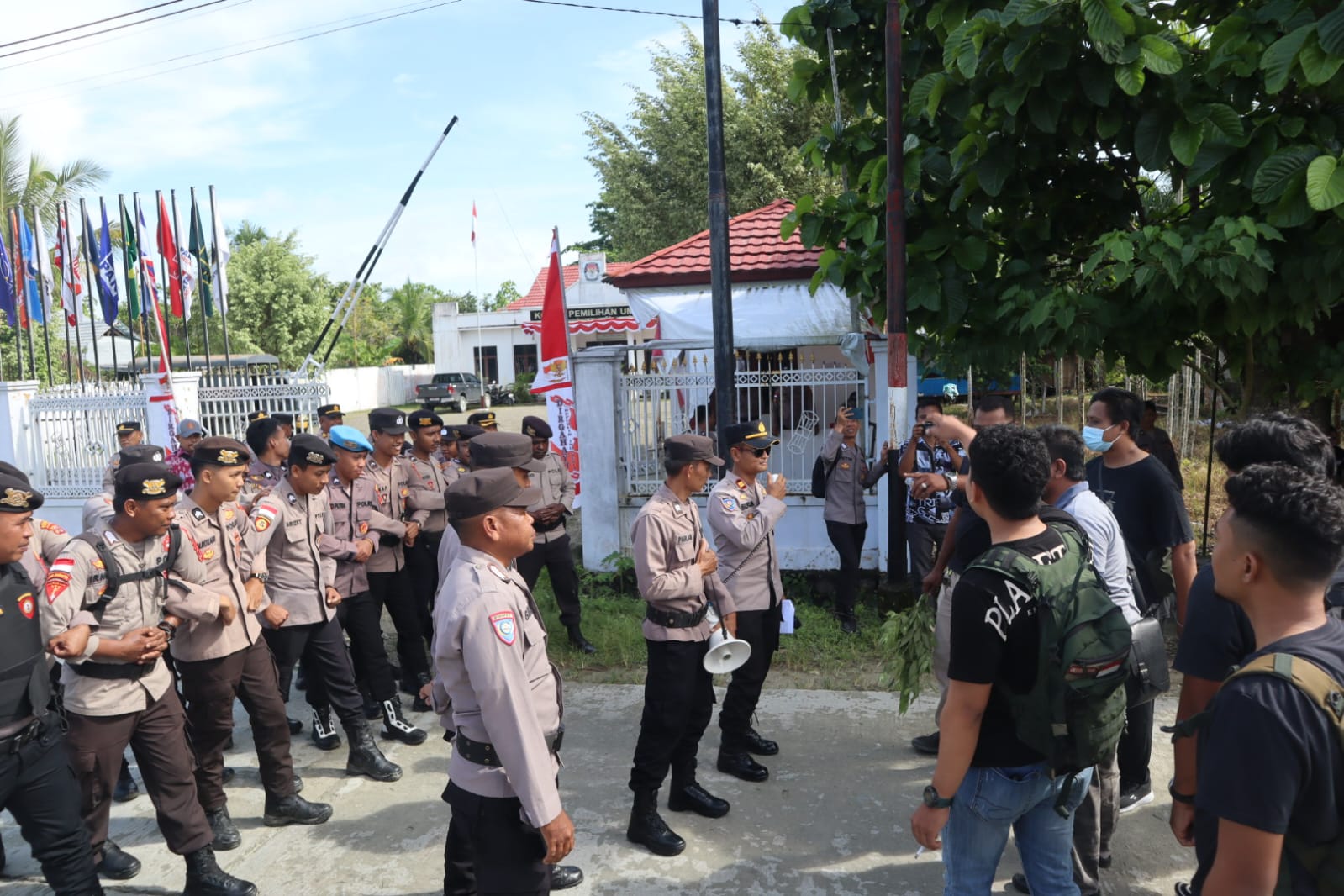 Polres Keerom Gelar Simulasi Sispamkota Langkah Antisipasi Terjadinya Konflik Pilkada 2024