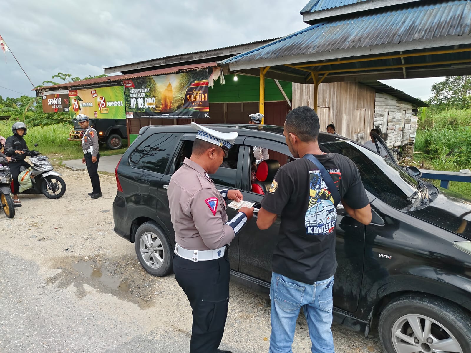 Paus Fransiskus Berkunjung Ke PNG, Polres Keerom Lakukan Patroli dan Razia Kendaraan