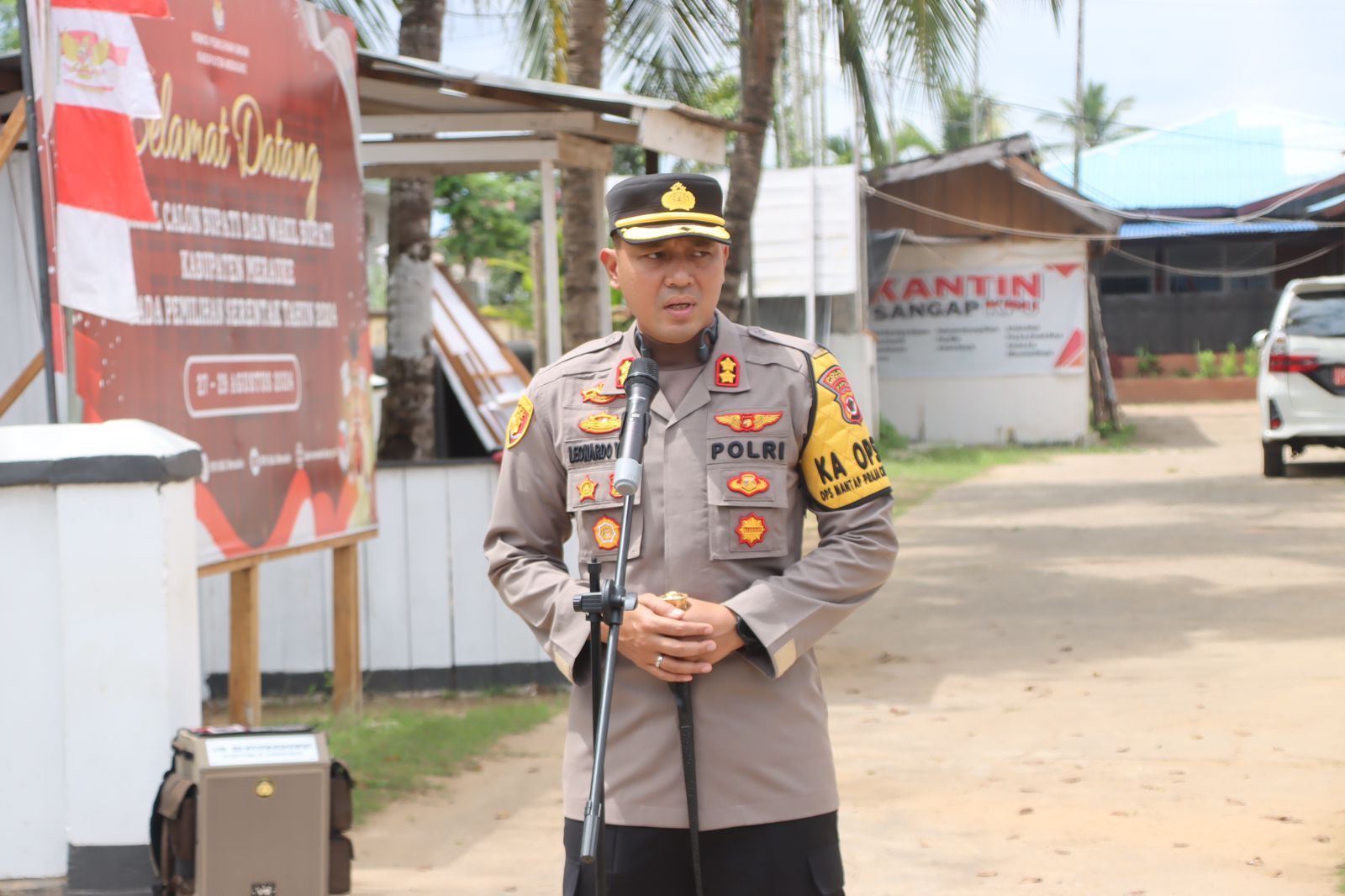 Polres Merauke Laksanakan Pengamanan Pencabutan Nomor Urut Calon Pasangan Bupati dan Wakil Bupati Merauke