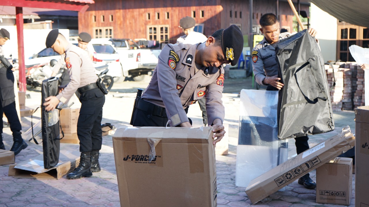 Satgas Preventif Ops Mantap Praja Papua Tengah Periksa Alat Keamanan untuk Antisipasi Kericuhan Pilkada