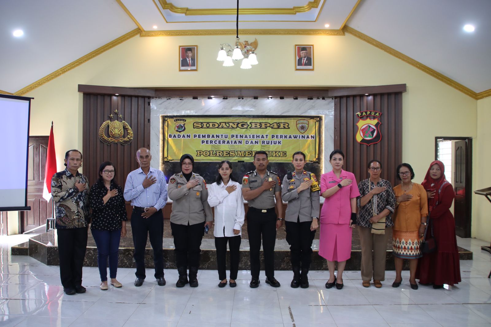 Wakapolres Merauke Pimpin Sidang BP4R 1 Anggotnya