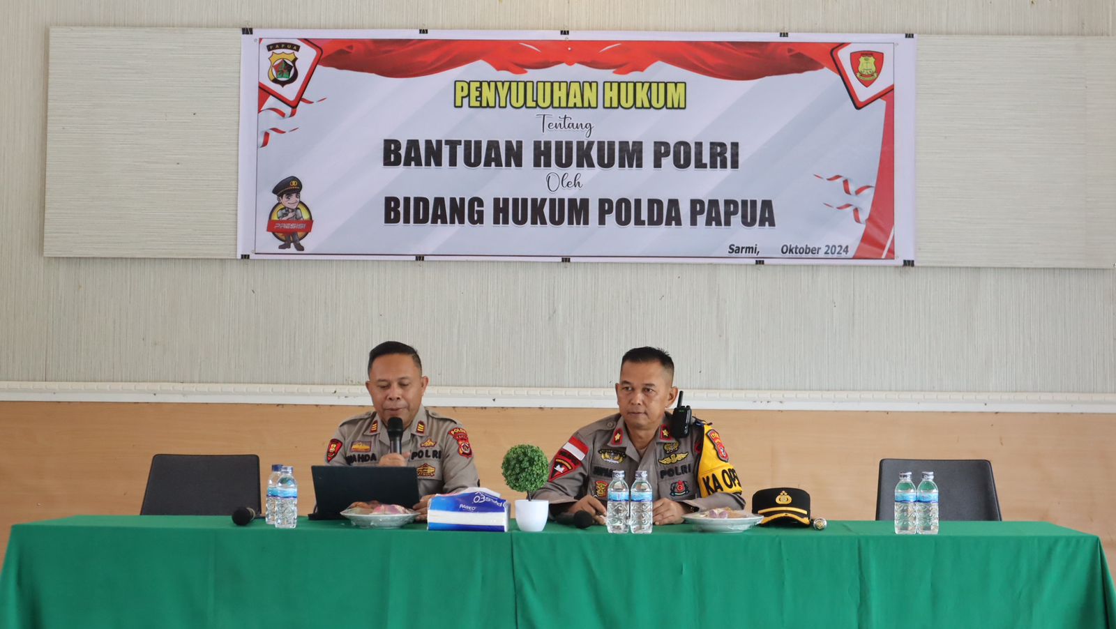 Personil Polres Sarmi Mengikuti Giat Sosialisasi Perkap Nomor 2 Tahun 2017 Tentang Bantuan Hukum Dari Bidkum Polda Papua