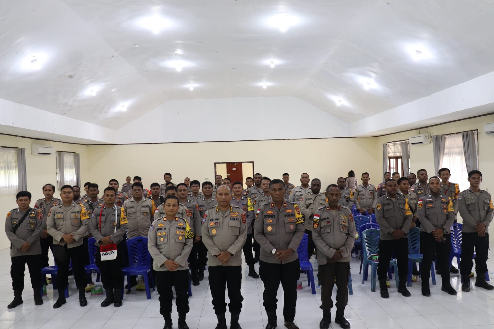 Siap Sukseskan Pilkada Papua 2024, Bhabinkamtibmas Polres Keerom Terima Arahan Dir Binmas Polda Papua