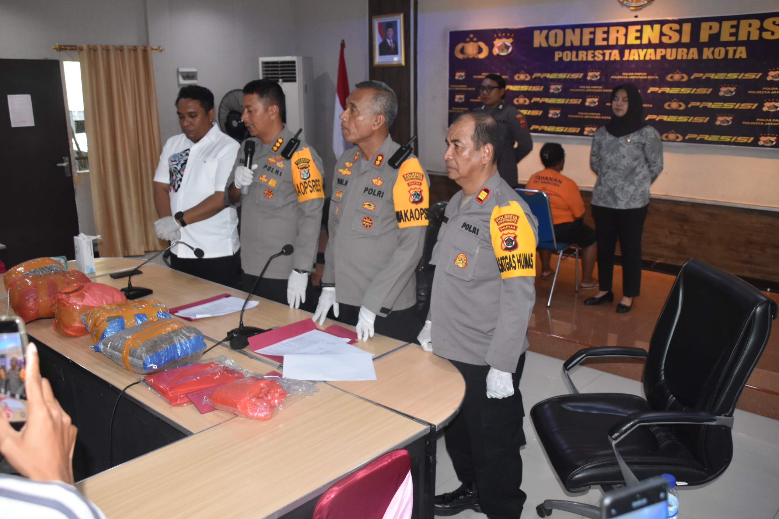 Kapolresta Release Pengungkapan Ganja dengan Total Barang Bukti 9,6 Kg