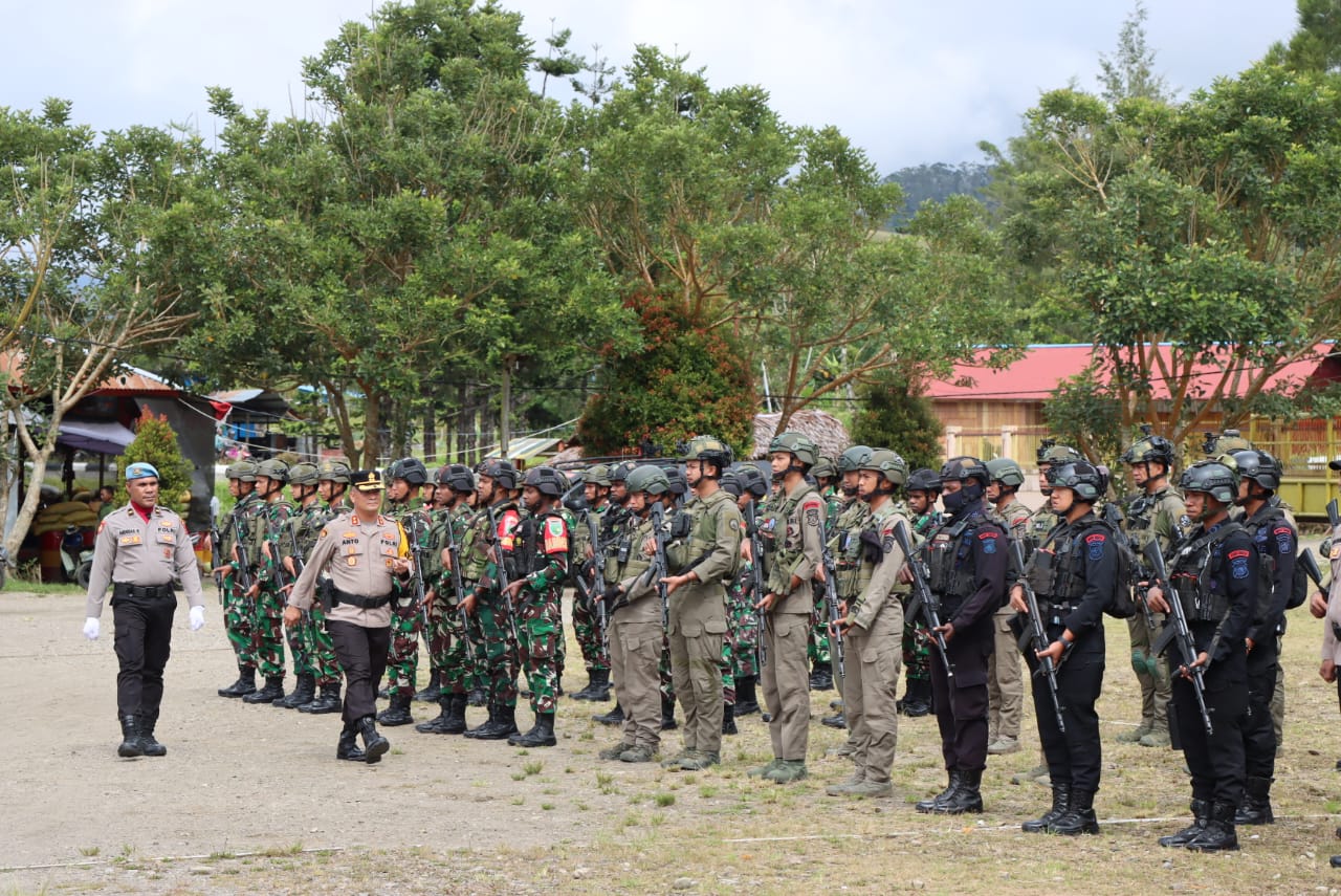 Jelang Pilkada Serentak 2024, Polres Pegunungan Bintang Gelar Apel Pergeseran Pasukan