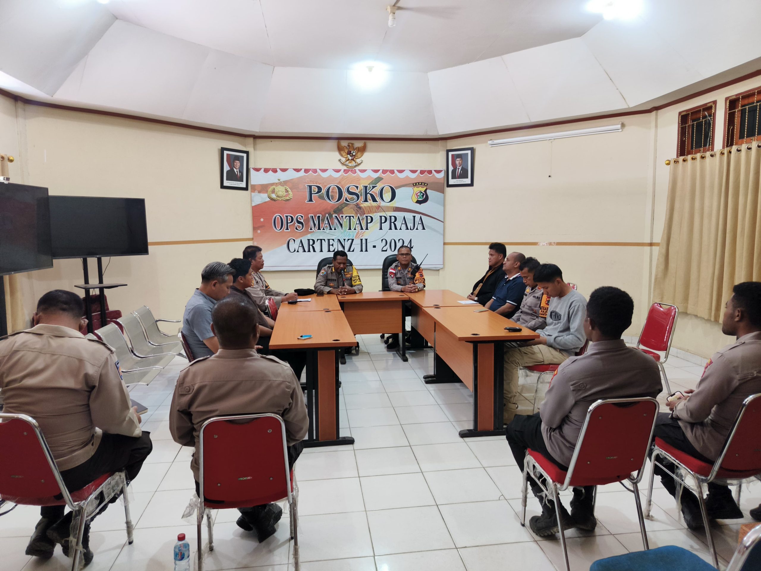 Kunjungan Kerja LO Polda Papua Pegunungan Dalam Rangka Cipta Kondisi Kamtibmas Pada Pilkada 2024 Di Polres Tolikara