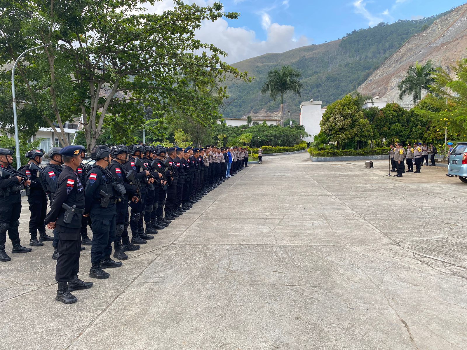 Personel Ops Mantap Praja Cartens (OMPC) Didukung Polres Jayapura Gelar Apel Pengamanan Debat Publik Kedua Cagub dan Cawagub Papua 2024