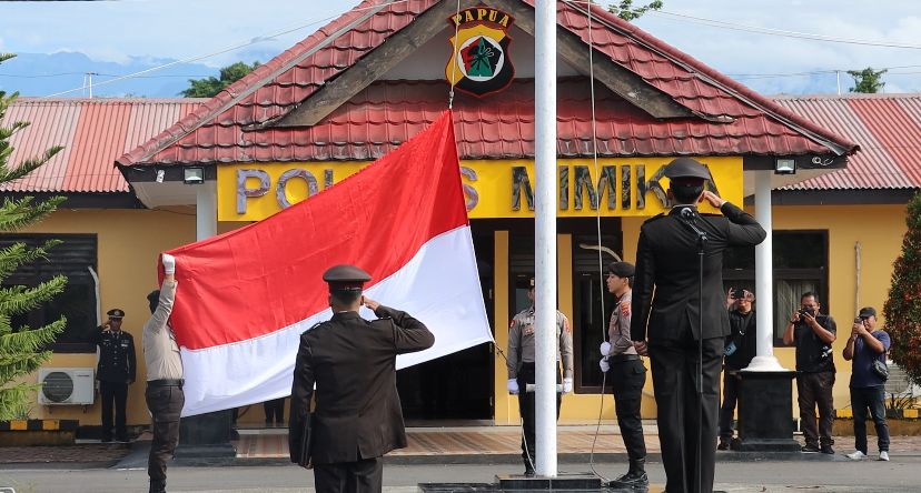 Wakapolres Mimika Pimpin Upacara Peringati Hari Pahlawan ke 79, Teladani Pahlawanmu Cintai Negerimu