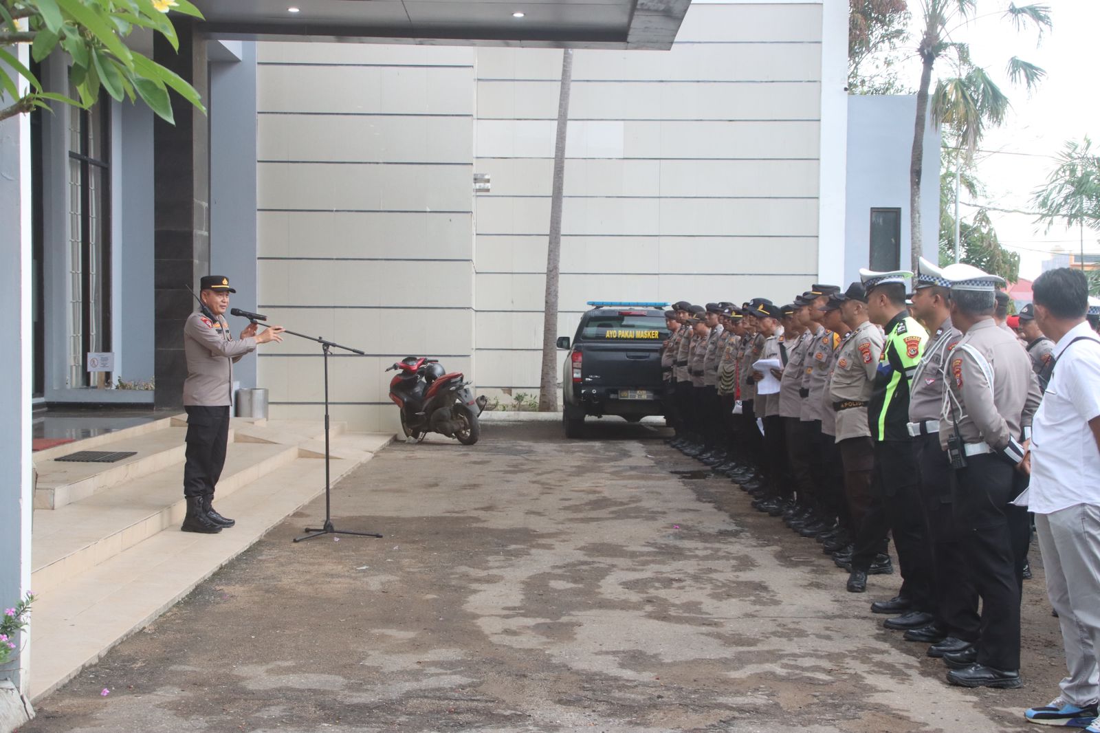 Polres Merauke Mengamankan Jalannya Rapat Pleno Terbuka Tingkat Kabupaten