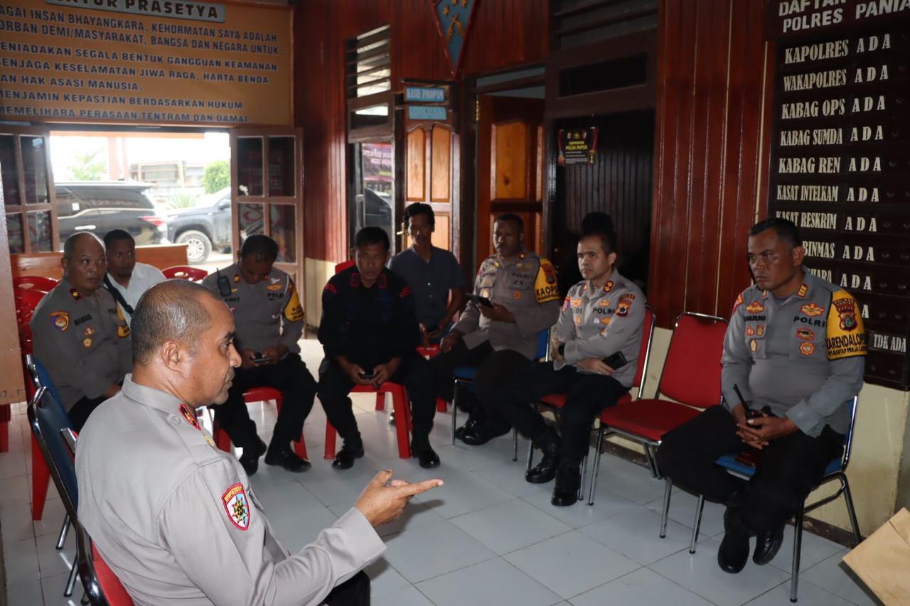 Kapolda Papua Tengah Kunjungi Polres Paniai Dalam Rangka Kesiapan Pengamanan Pilkada 2024
