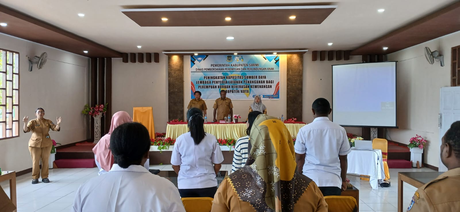 Kanit PPA Polres Sarmi mengikuti giat Pelatihan peningkatan penyedia layanan Penanganan Kasus Kekerasan terhadap Perempuan dan Anak - Tribatanews POLDA Papua
