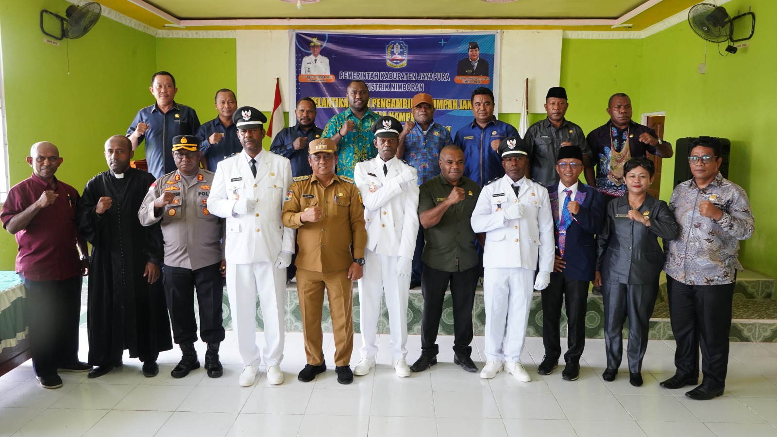 Kapolres Jayapura Hadiri Pelantikan Tiga Kepala Kampung terpilih periode 2024-2032 Distrik Nimboran