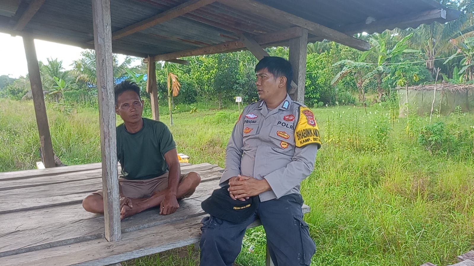 Berikan Pesan-pesan Kamtibmas, Bhabinkamtibmas Jalin Silahturahmi Bersama Warga Binaannya