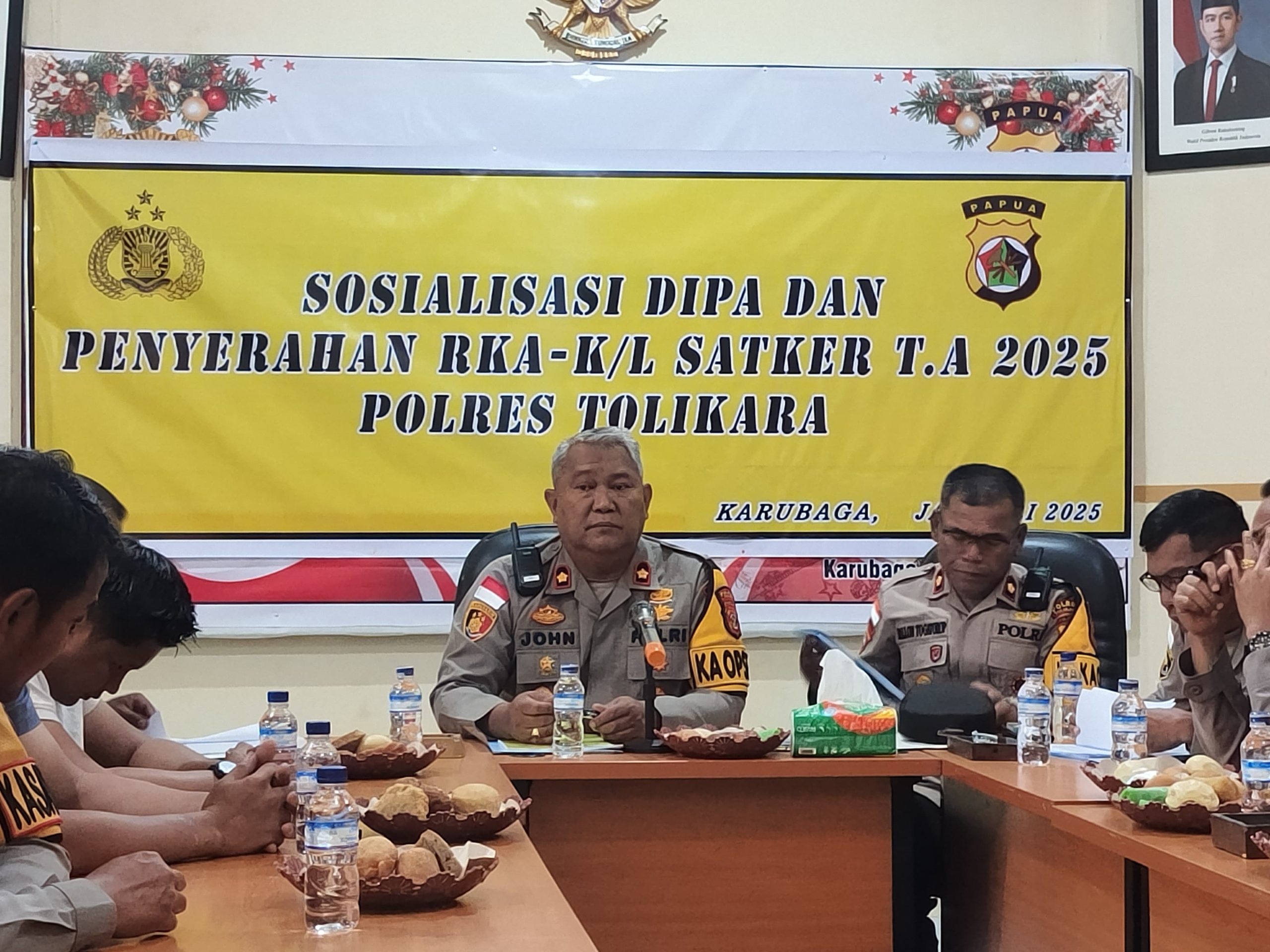 Kapolres Tolikara Pimpin Sosialisasi DIPA Dan Penyerahan RKA-K/L Satker TA. 2025 Jajaran Polres Tolikara