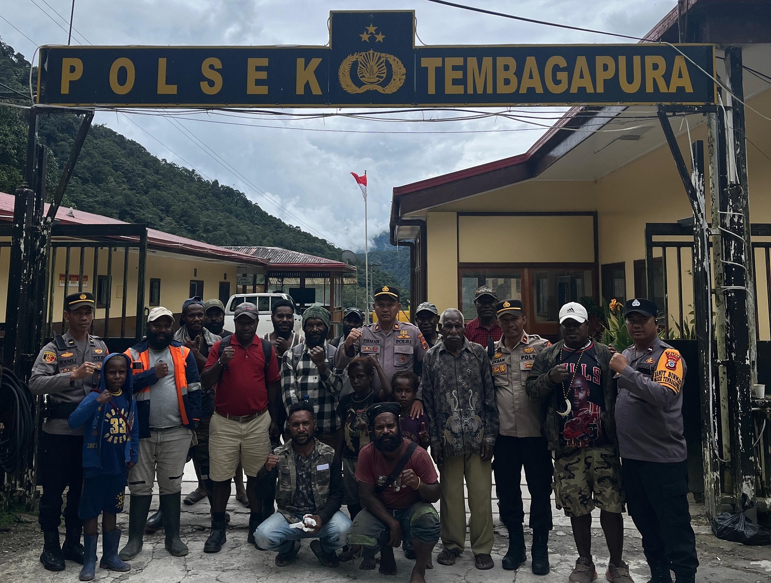 Silaturahmi Kapolsek Tembagapura bersama para Tokoh Masyarakat di Polsek Tembagapura Kabupaten Mimika