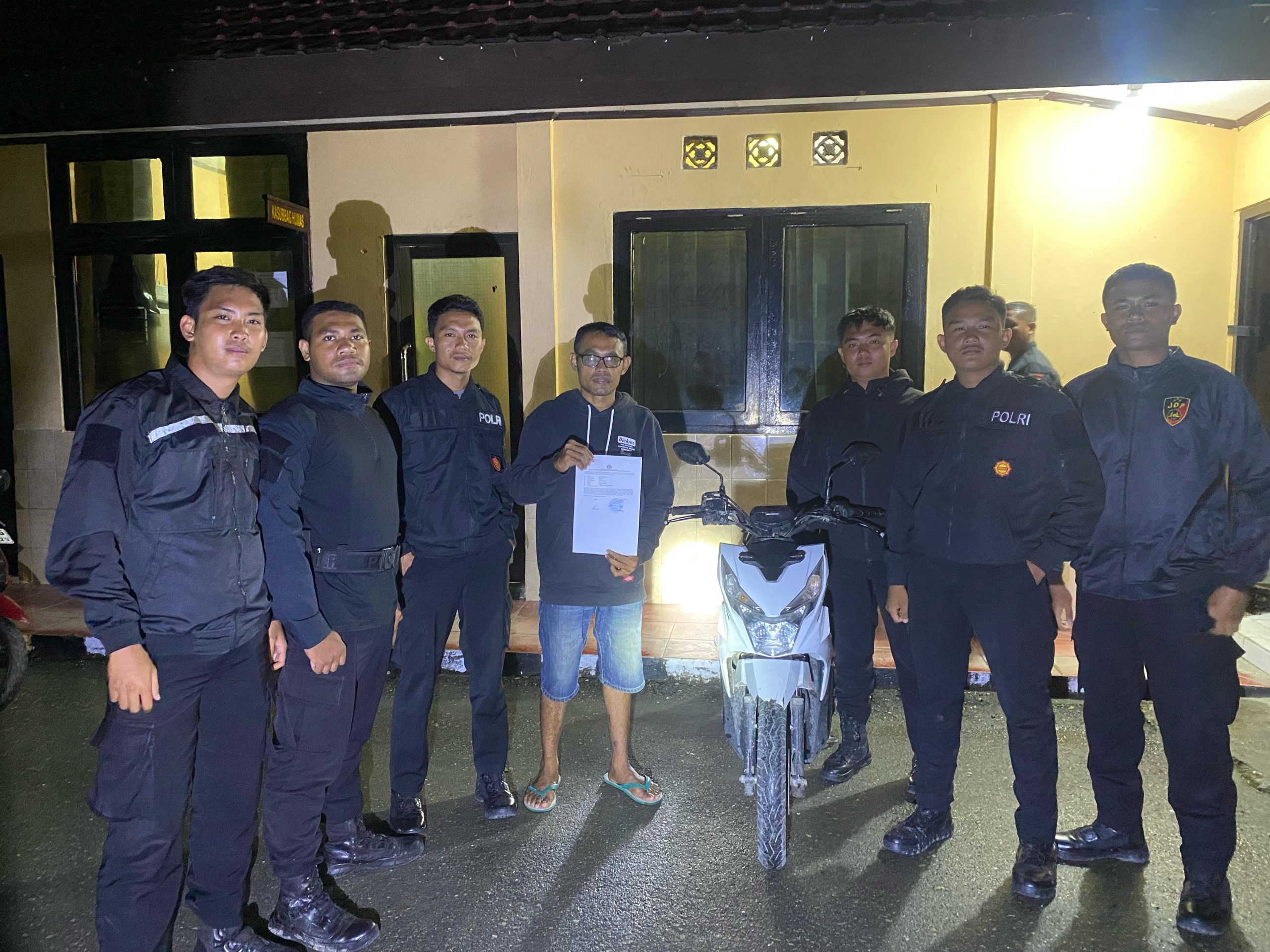 Polres Jayapura Ciduk Pemuda Pemudi Yang Sedang Berpacaran Dengan Motor Hasil Curian