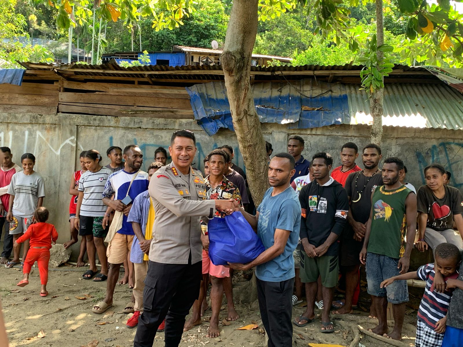 Kapolresta Gelar Bhakti Sosial di Asrama Mahasiswa Pegunungan Bintang