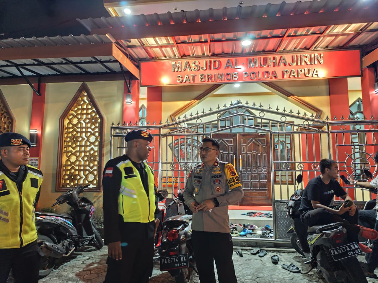 Pastikan Pengamanan Ibadah Tarawih di Wilayahnya, Kapolsek Abepura Monitoring Masjid-masjid