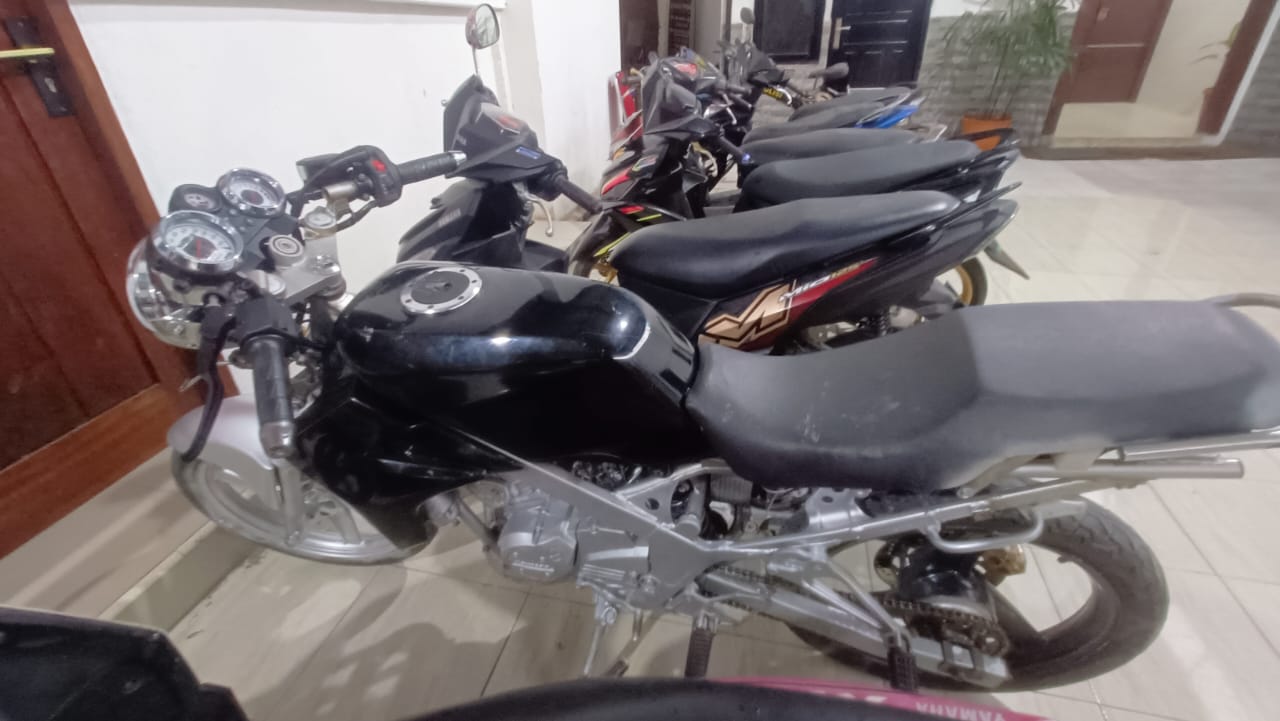 Polsek Mimika Baru Berhasil Amankan 3 Pelaku Sindikat Curanmor Beserta Barang Buktinya