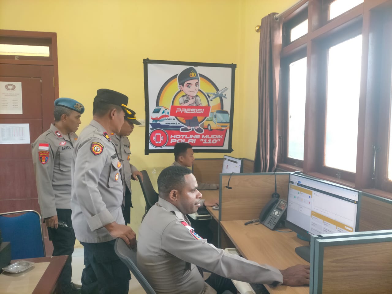 Wakapolres Boven Digoel laksanakan Pengecekan Call Center Polri 110