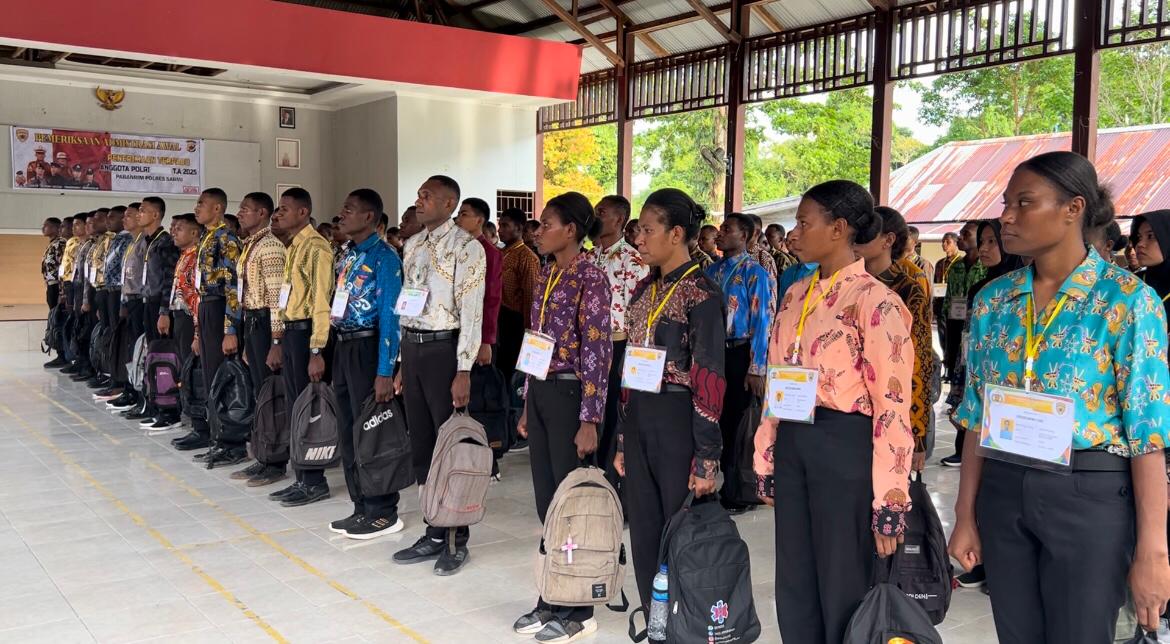 Bag SDM Polres Sarmi Umumkan Hasil Rikmin Awal Penerimaan Anggota Polri T.A. 2025