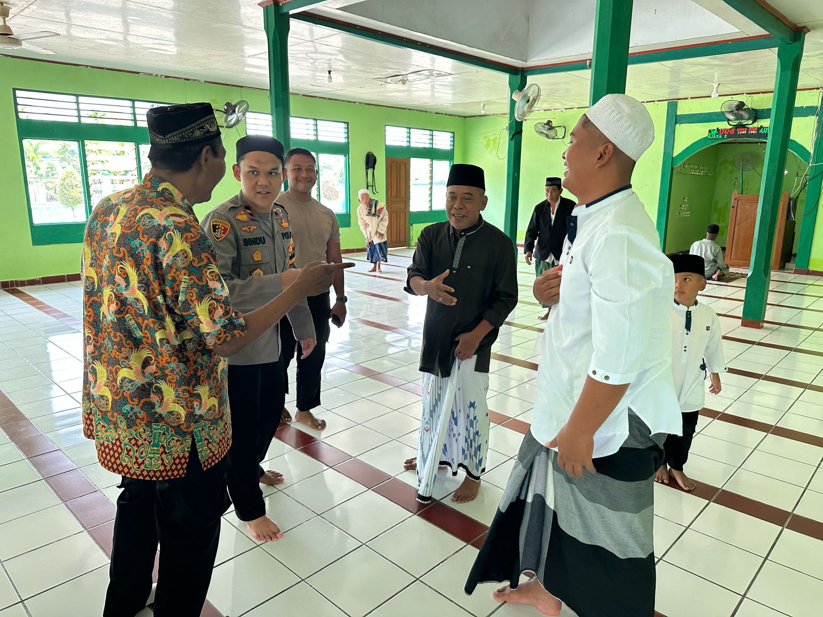 Polsek Nimbokrang Gelar Kegiatan Jumat Curhat di Kampung Benyom Jaya II