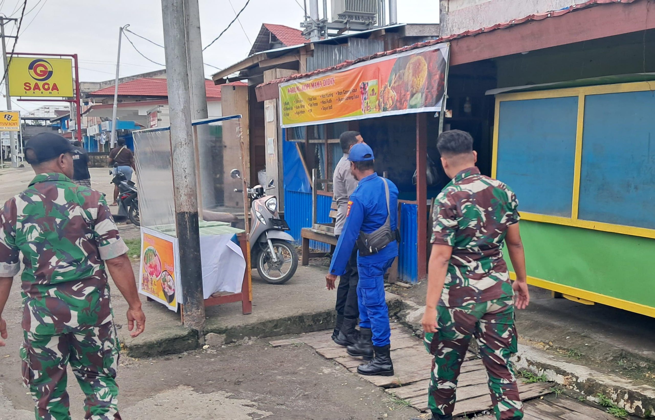 Personil Pos PAM Cartenz 2025 Cek Rumah-rumah Yang Ditinggal Mudik Lebaran