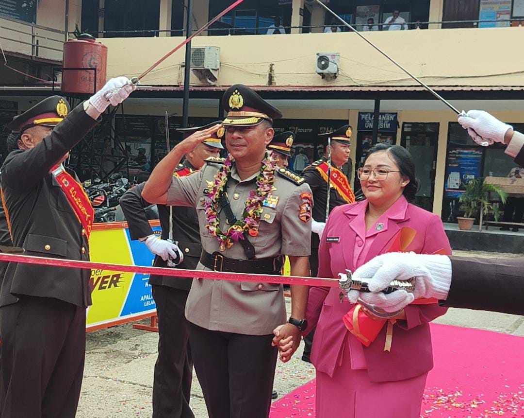 Farewell Parade Kapolresta Jayapura Kota, KBP Victor Mackbon “Terima Kasih 3 Tahun Menjabat, Kota Jayapura Aman dan Terkendali, Personel Polresta Luar Biasa”