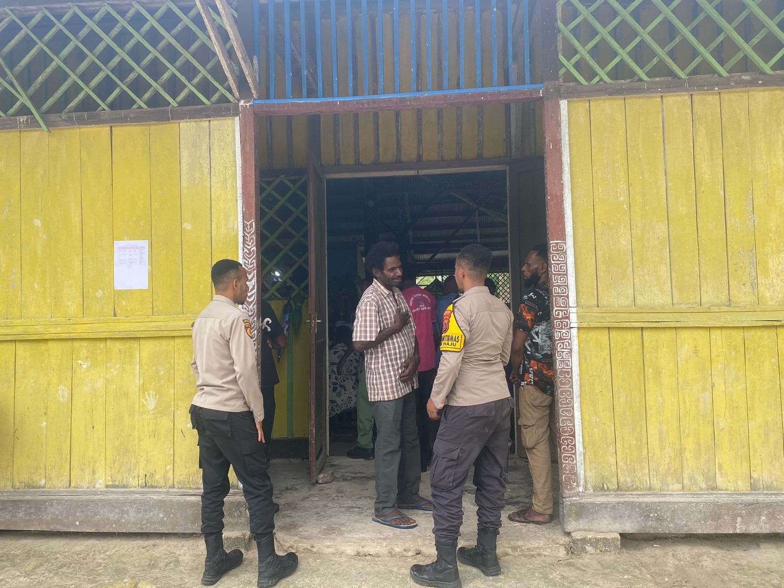 Polres Mappi Terjunkan Personil Dalam Pengamanan Rangkaian Kegiatan Ibadah Tri Suci Paskah