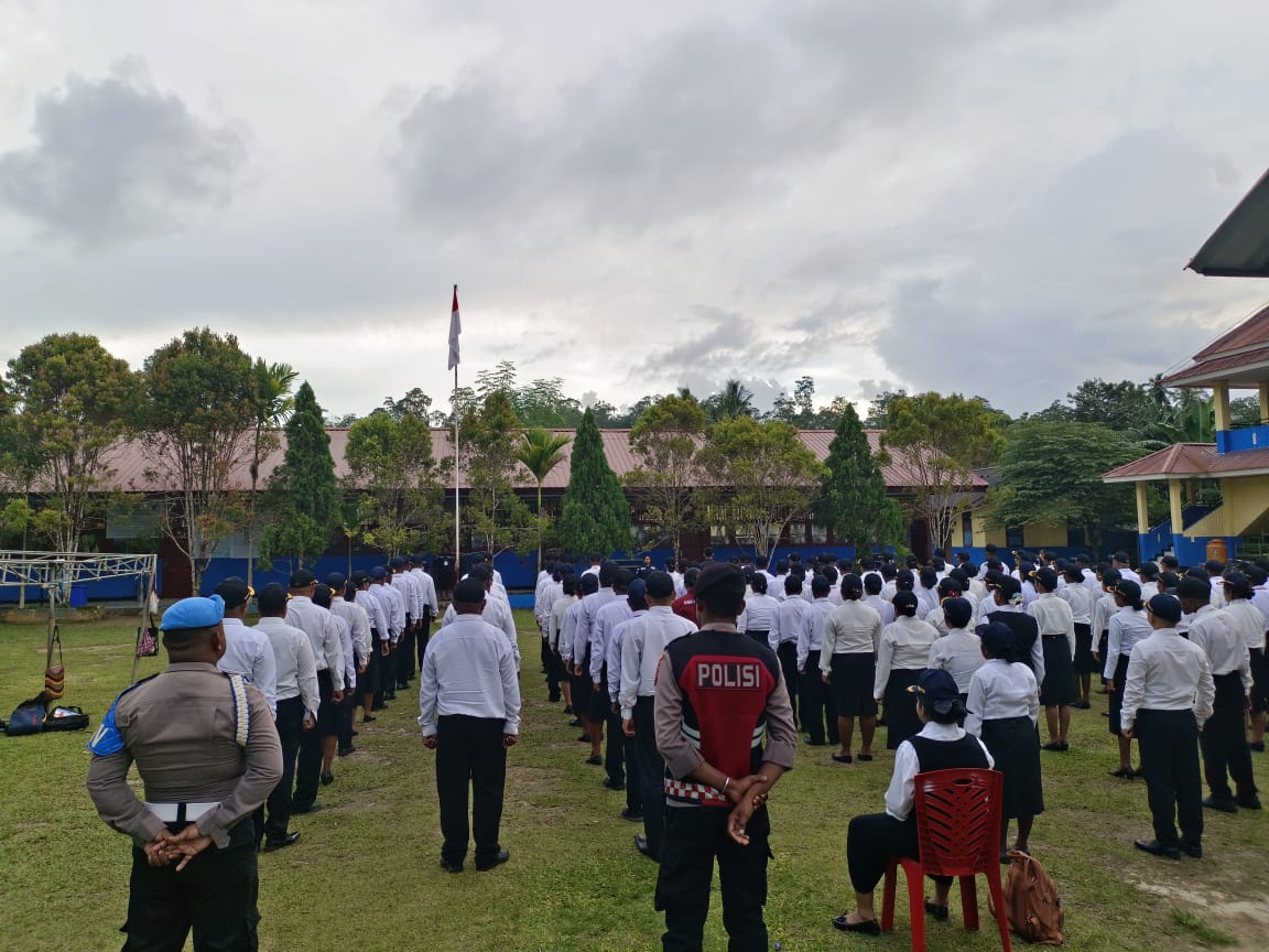 Polres Supiori Melalui Sat Lantas Laksanakan Pengamanan Kegiatan HUT Pekabaran Injil ke-117