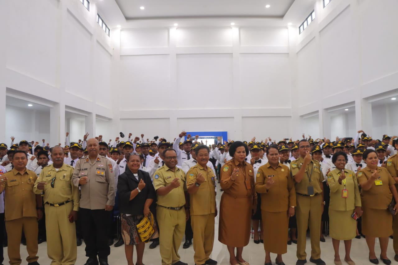 Wakapolres Supiori Hadiri Penutupan Diklat Prajabatan K-2 dan Orientasi PPPK Formasi Tahun 2023 di Lingkungan Pemerintah Kabupaten Supiori