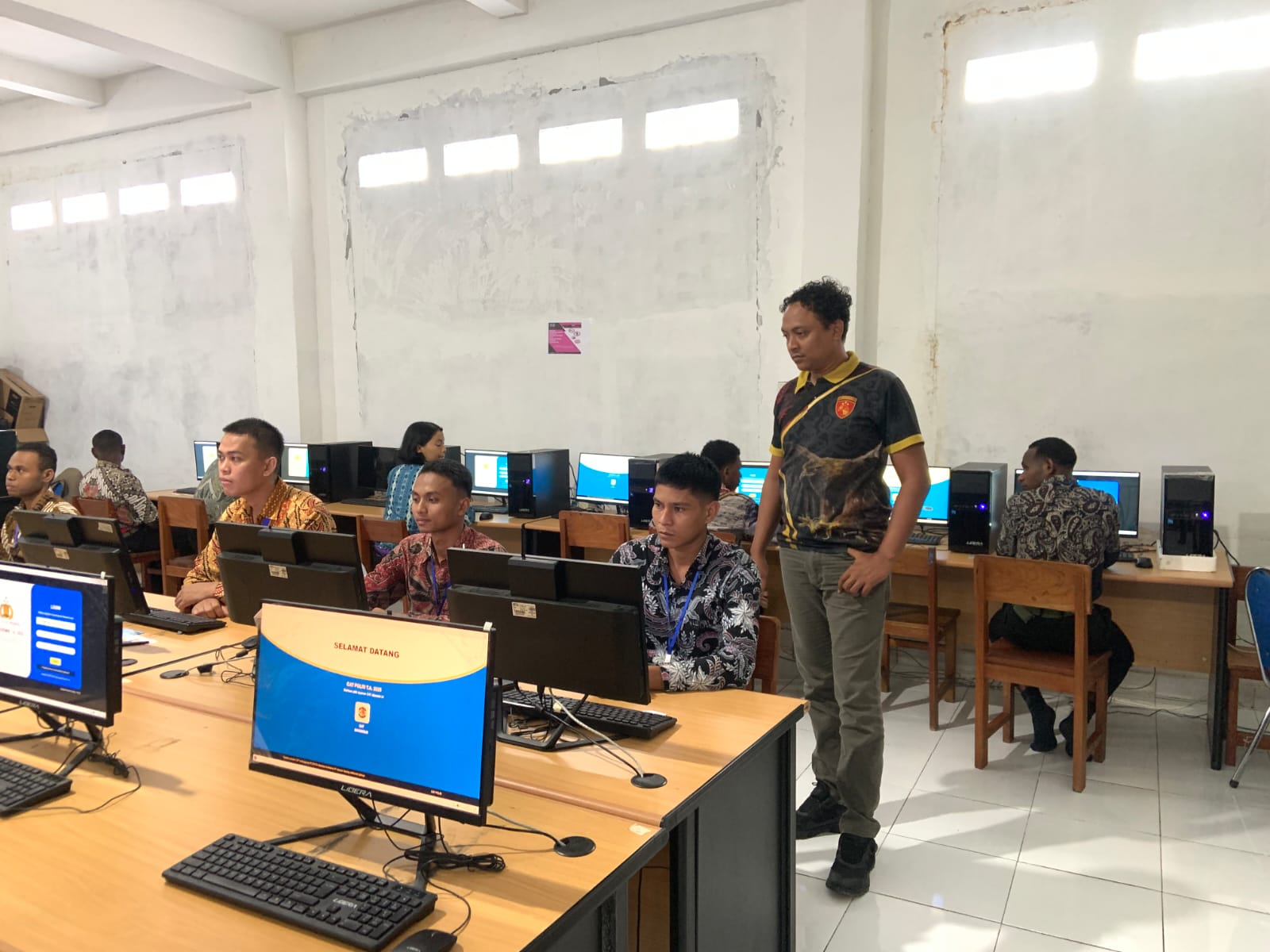 Polda Papua Gelar CAT Kompetensi Khusus Aspek Pengetahuan Penerimaan Bakomsus Polri Tahun Anggaran 2025