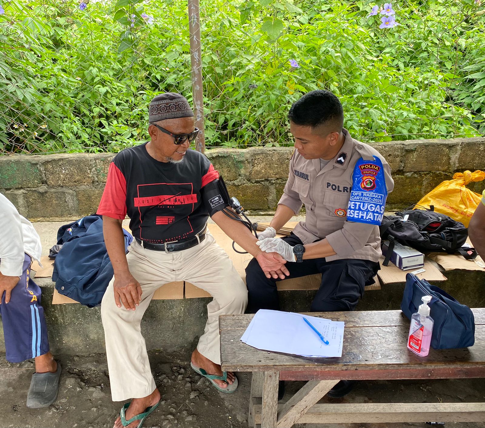 Satgas Keladi Sagu Polres Jayapura Hadirkan Layanan Kesehatan Gratis untuk Warga Doyo Baru
