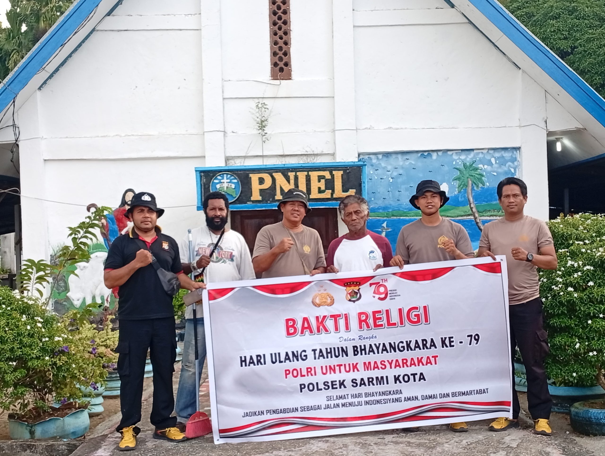 Sambut Hari Bhayangkara ke-79, Polsek Sarmi Kota gelar Baksos Religi di Rumah Ibadah