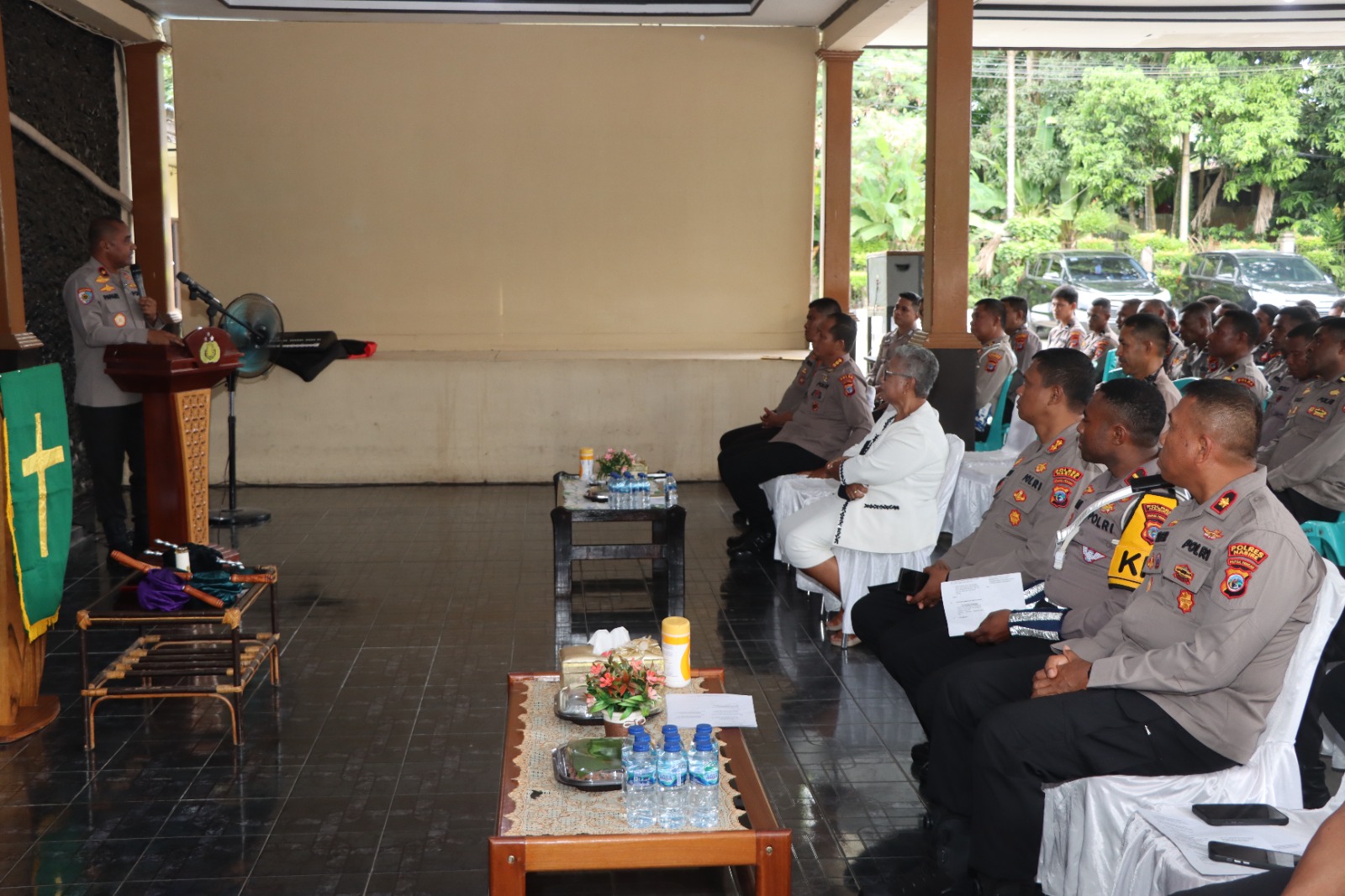 Binrohtal Gabungan Polda Papua Tengah Dan Polres Nabire Perkuat Iman Dan Soliditas Personel