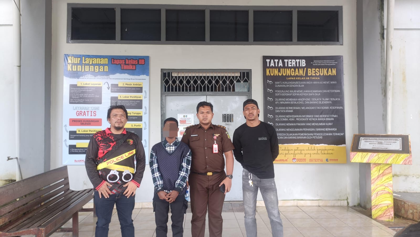 Penyidik Polsek Mimika Baru Limpahkan Tersangka dan Barang Bukti Kasus Curat ke Kejari Mimika