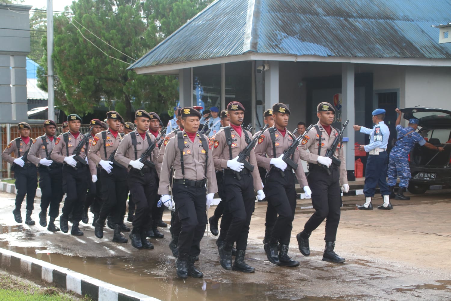 Kapolres Merauke Hadiri Upacara Serah Terima Jabatan Danlanud J.A Dimara
