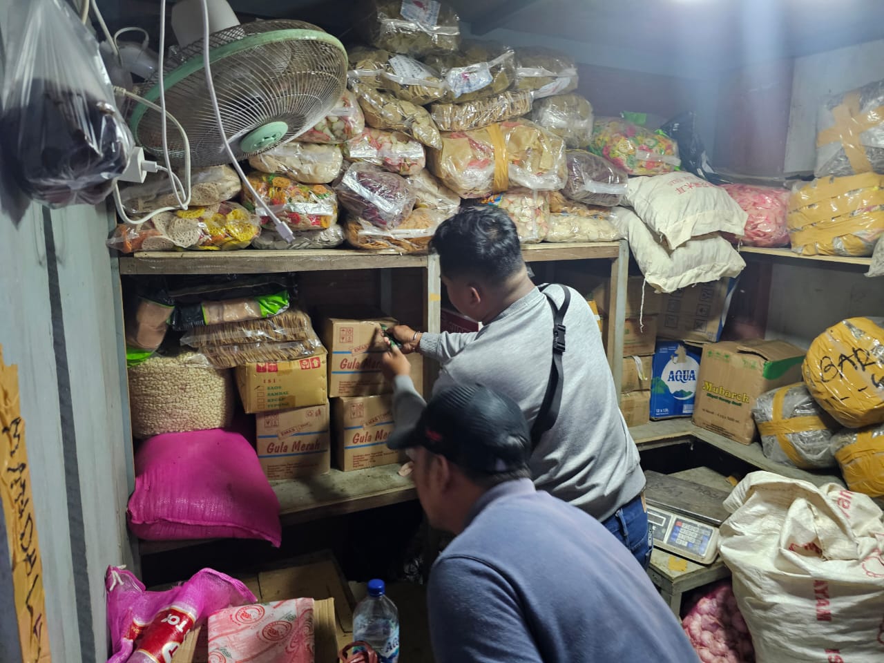 Satuan Res Narkoba Polres Merauke Bersama Loka POM Amankan Bahan Makanan Berbahaya