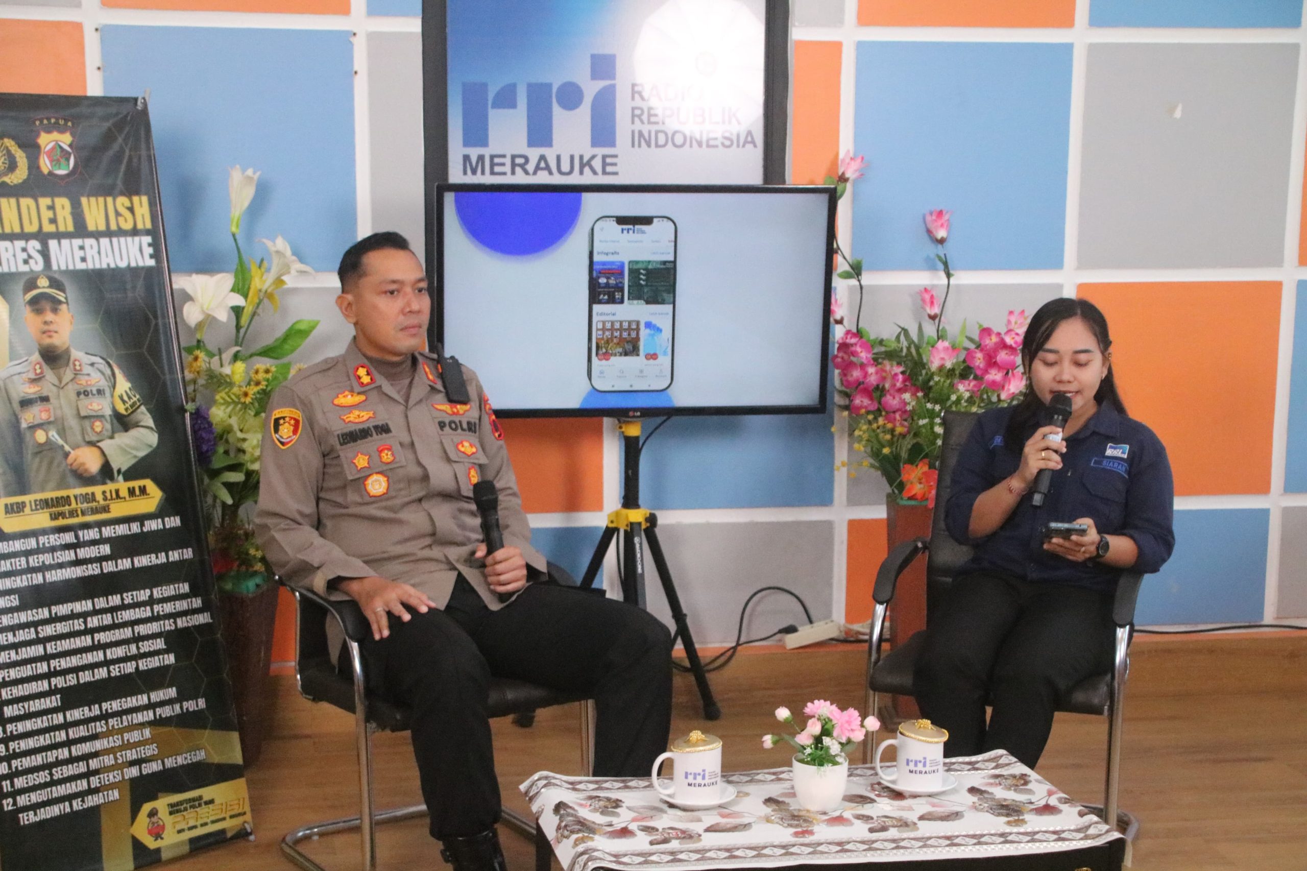 Kapolres Merauke laksanakan Siaran Patroli Udara di RRI, Situasi Kamtibmas Wilayah Merauke masih Aman dan Kondusif