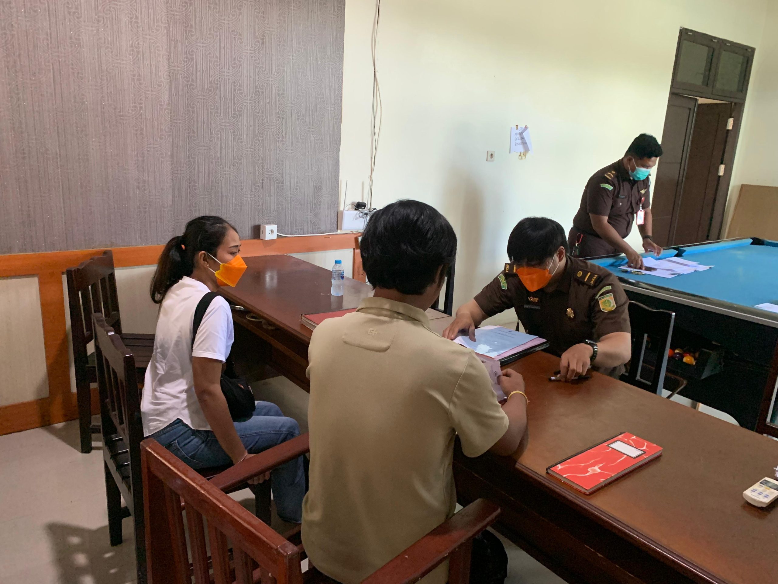 Sat Resnarkoba Polres Mimika Lakukan Penyerahan Tersangka Dan Barang Bukti Tahap II Ke Kejaksaan Negeri Mimika