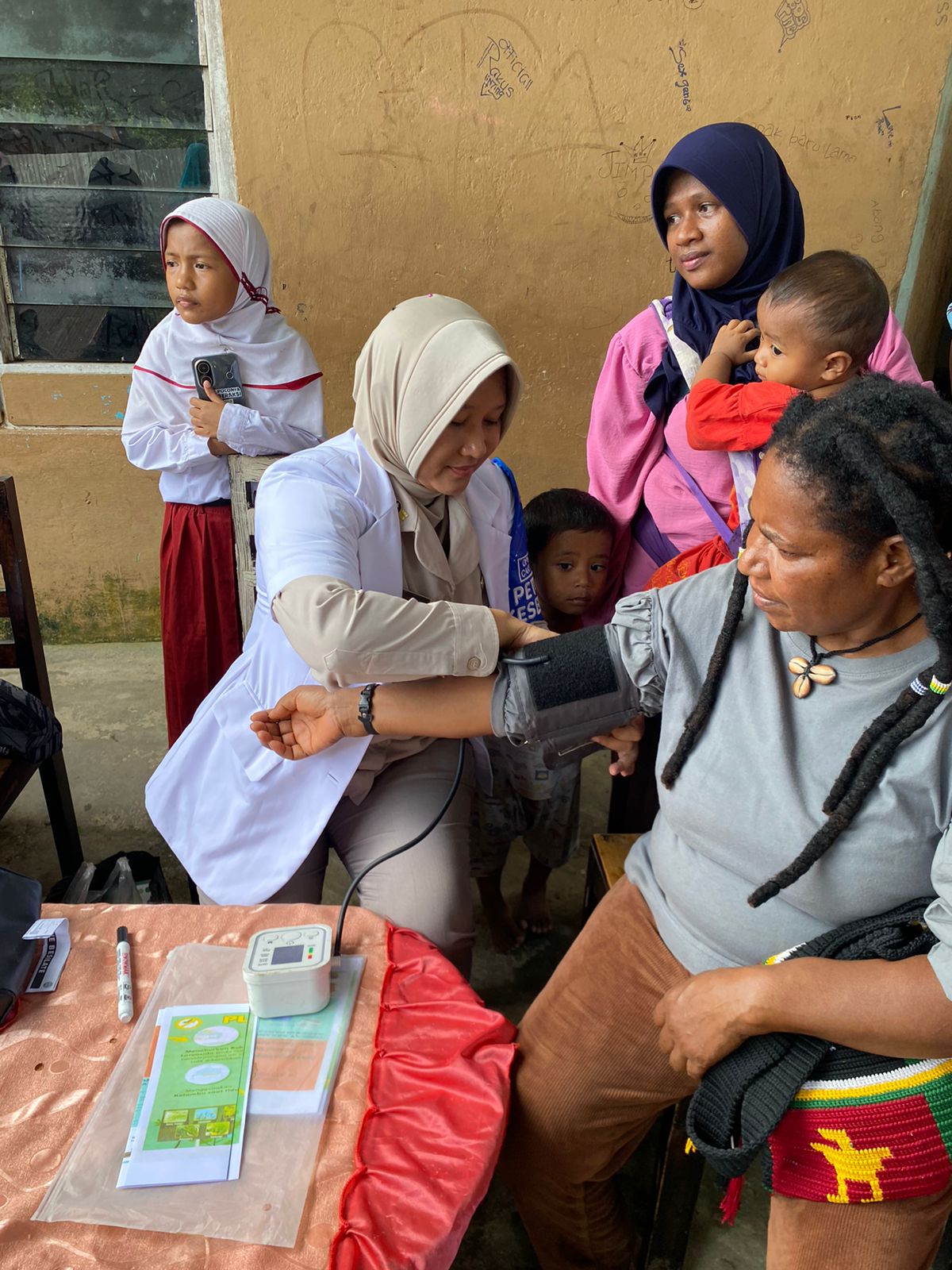 Subsatgas Keladi Sagu Gelar Pemeriksaan Kesehatan Gratis di Kampung Toladan