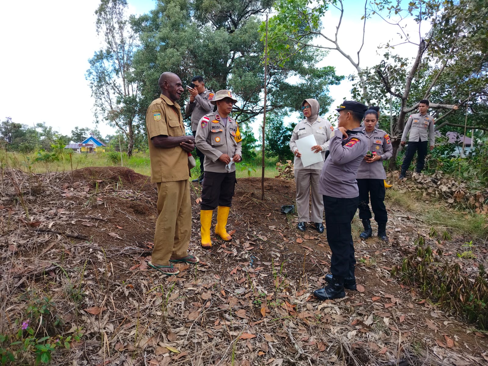 Polres Merauke Tinjau Rencana Lahan Pembangunan Pos Pol Mawenda Jaya Distrik Jagebob